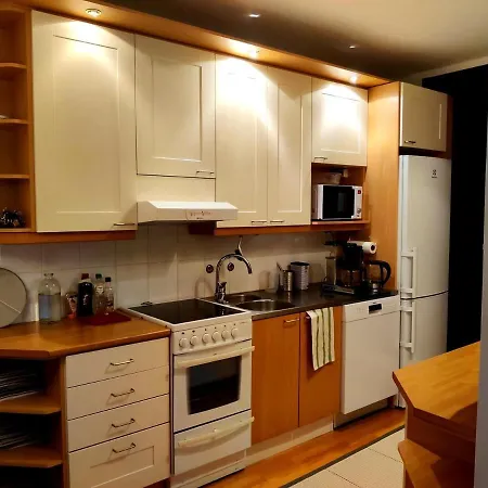 Spacious And Bright 2 Bedroom Appartement *