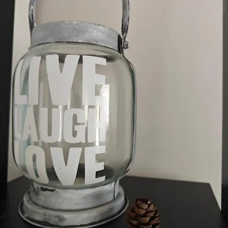 Spacious And Bright 2 Bedroom