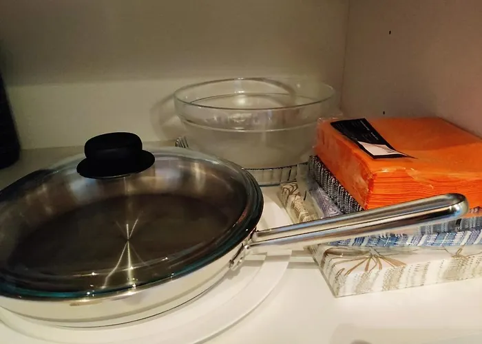 Spacious And Bright 2 Bedroom オウル