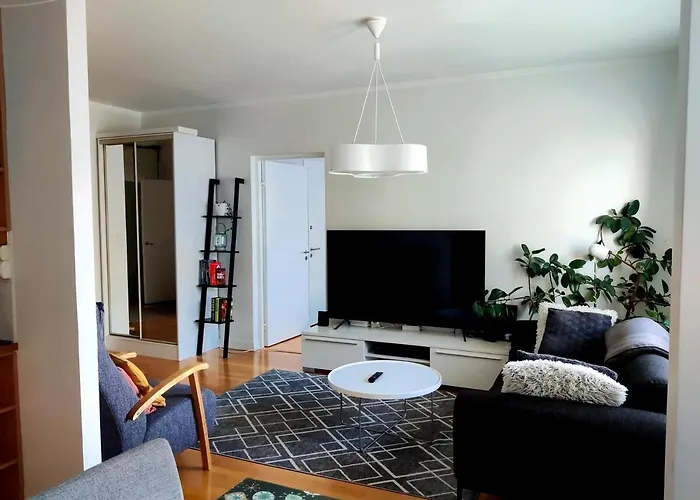 Spacious And Bright 2 Bedroom * オウル