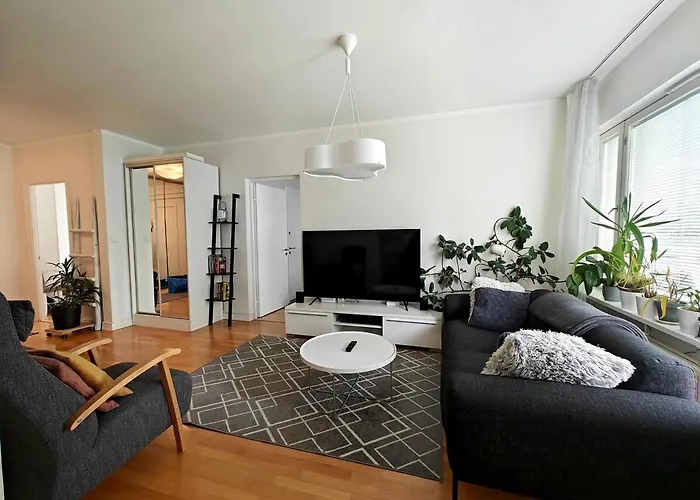 アパート Spacious And Bright 2 Bedroom オウル